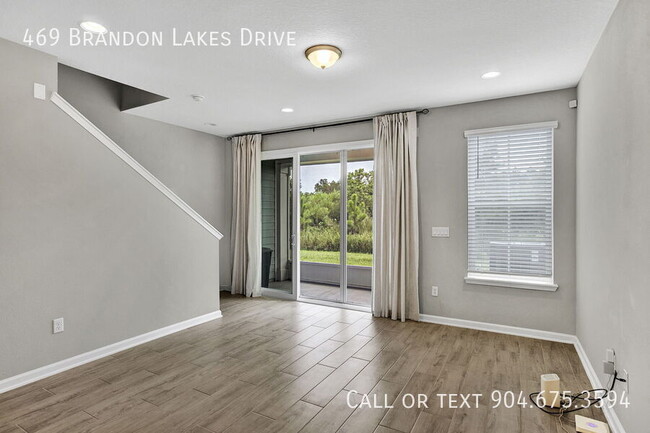 Building Photo - 469 Brandon Lks Dr