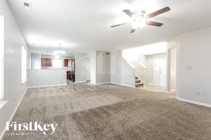 Building Photo - 8542 Sansa St