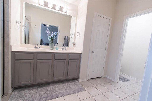 Building Photo - 3009 Armidale Dr