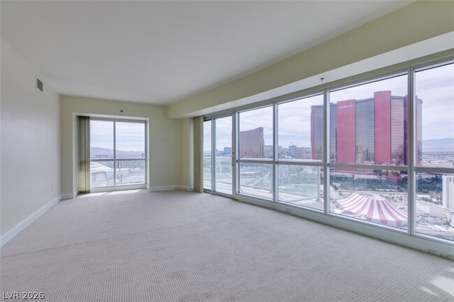 Building Photo - 2700 Las Vegas Blvd S