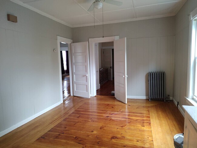 Dining room - 44 Reservoir Ave