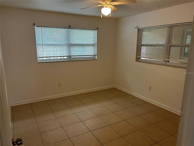 Building Photo - 365 Capri Blvd