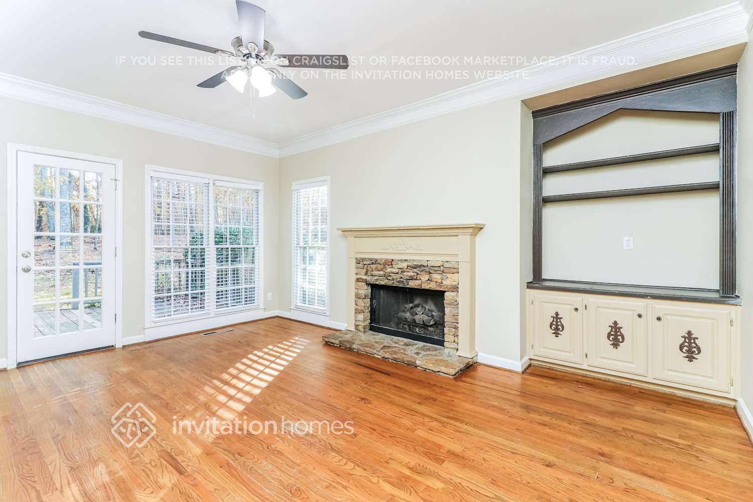 Building Photo - 4885 Leeds Ct