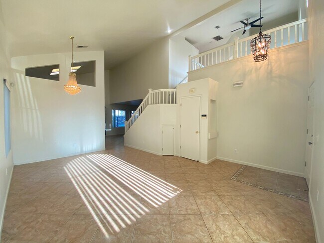 Building Photo - Spacious Home with a Pool & Hot Tub!