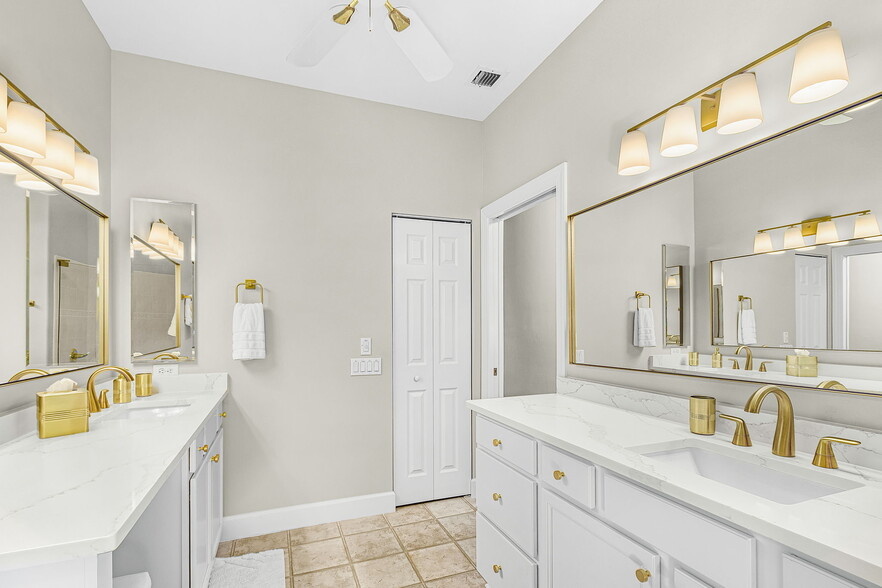 Primary bathroom - 8899 Bristol Bnd