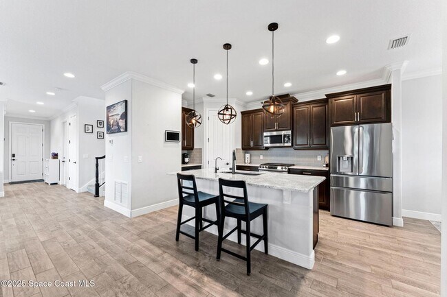 Building Photo - 8215 Millbrook Ave