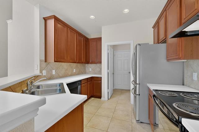 Building Photo - 8742 San Bernard St