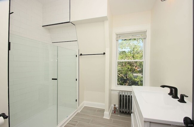 Building Photo - 62 Whitney St