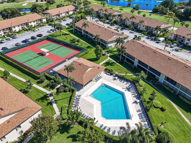 Building Photo - 2813 Grande Pkwy