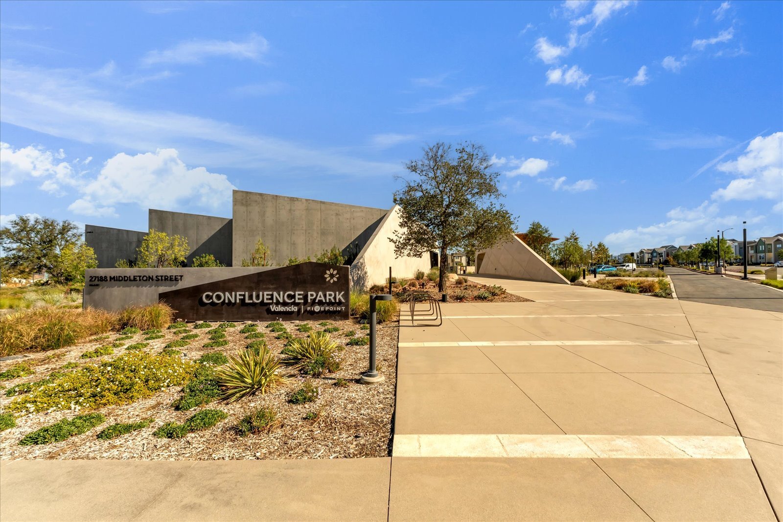 Building Photo - 27116 Valley Oak Pl