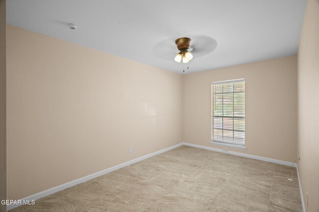 Building Photo - 10337 Galahad Way