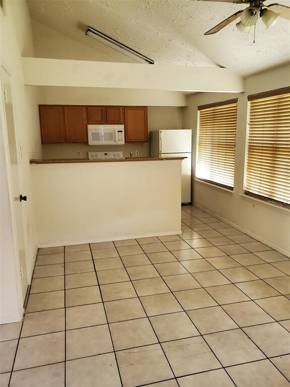 Building Photo - 10023 Towne Mist Dr