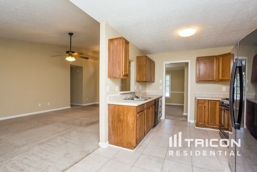 Building Photo - 3252 Poplar Ridge Ct