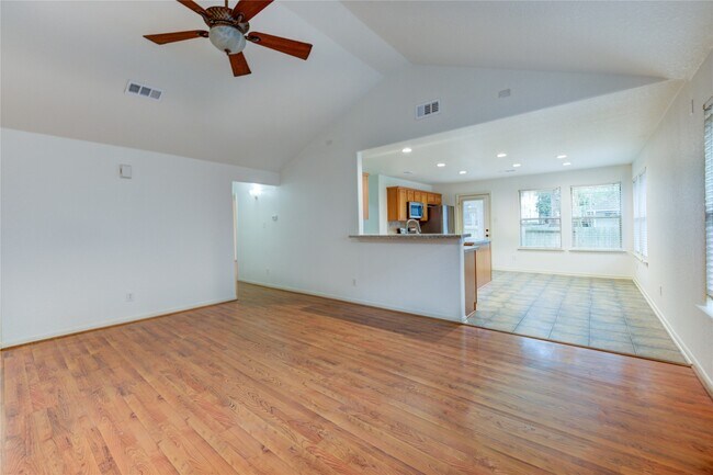 Building Photo - 46 Drifting Shadows Cir