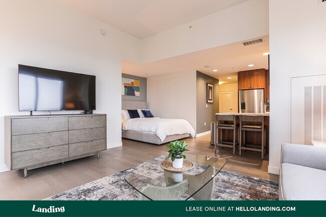 Building Photo - 225 S Grand Ave