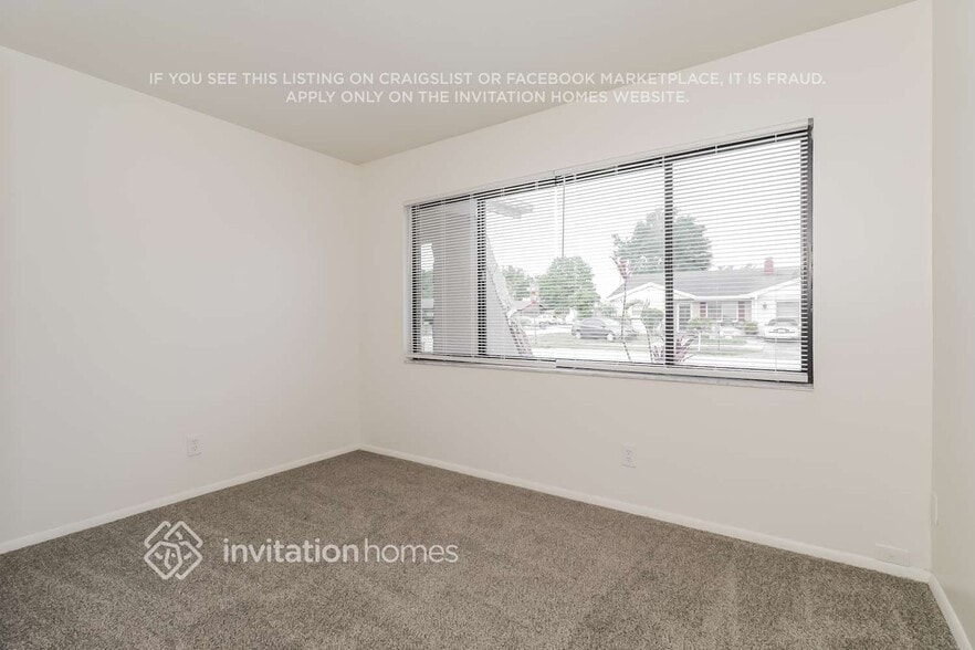 Building Photo - 4128 Gray Squirrel Ln