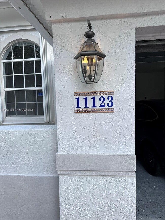 Building Photo - 11123 NW 71st Terrace