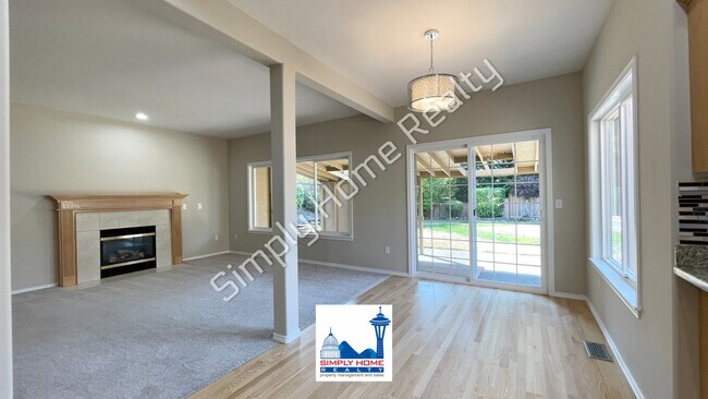 Building Photo - Step Inside this beautiful Home in Tacoma!