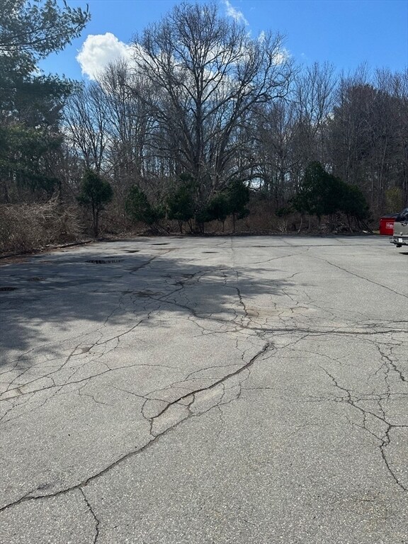 Building Photo - 54 Longmeadow Rd