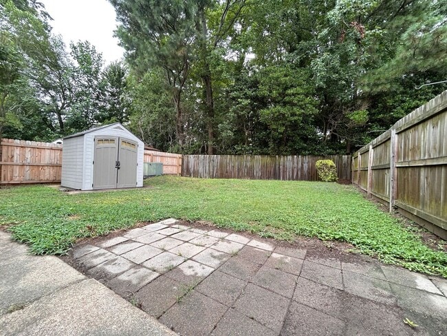 Building Photo - Welcome to this charming 3 bedroom "ASK AB...