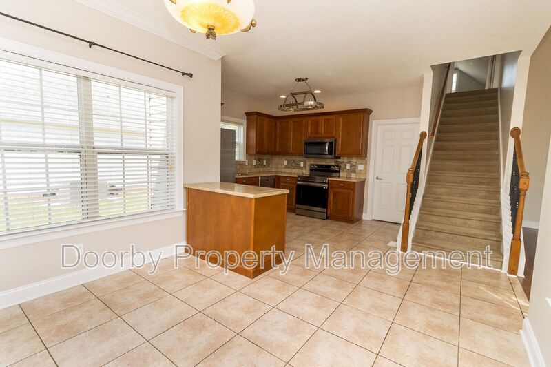 Building Photo - 8584 Sunridge Dr