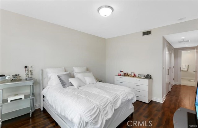 Building Photo - 3141 Michelson Dr