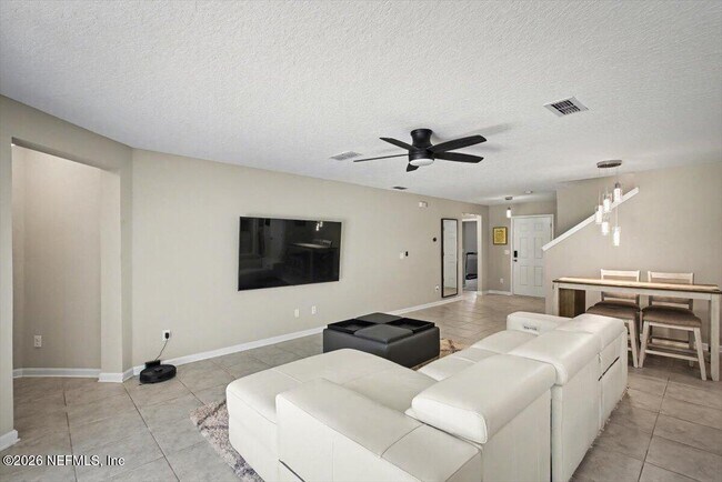 Building Photo - 4948 Big Pine Dr