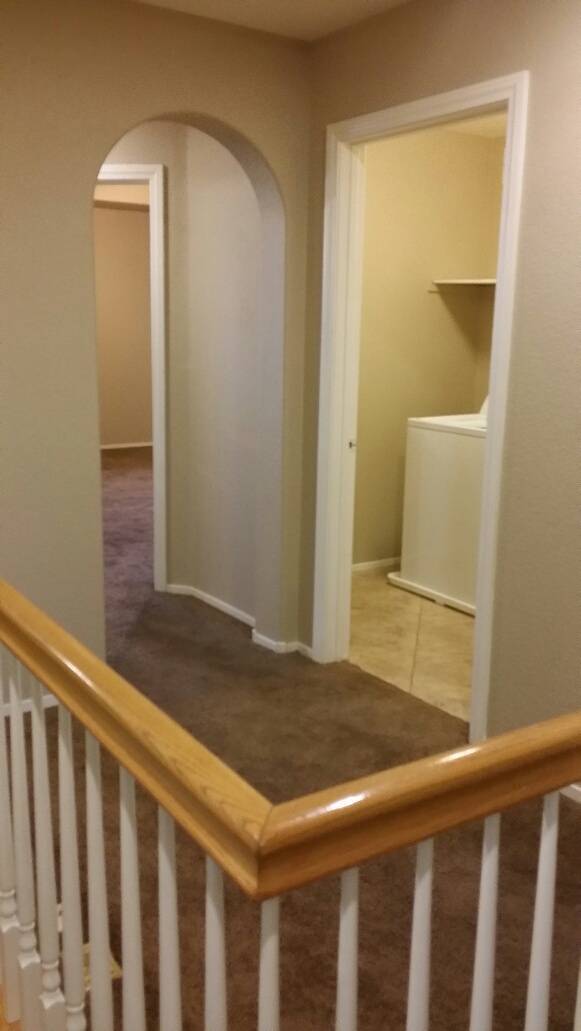 Building Photo - 828 Bussora Rose Dr
