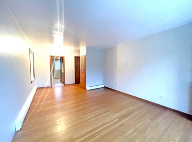 Building Photo - 850 Wright Ave