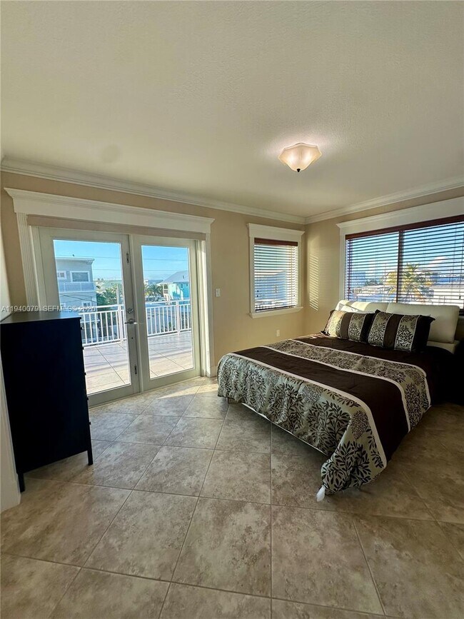 Building Photo - 1516 Aqueduct Ln