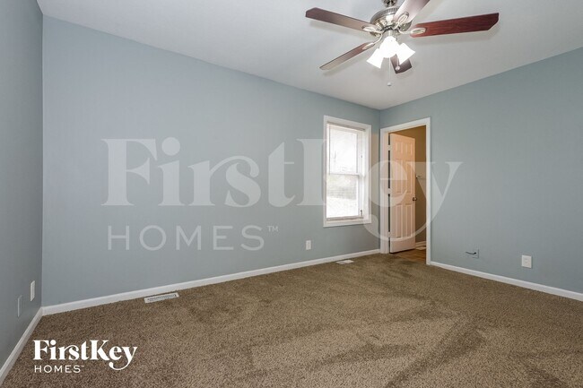 Building Photo - 333 Woods Ave