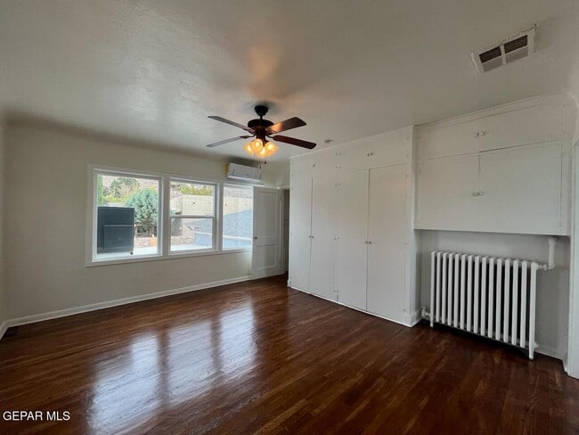 Building Photo - 1203 Madeline Dr