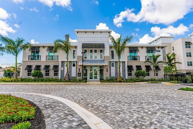 Building Photo - 9335 W Commercial Blvd