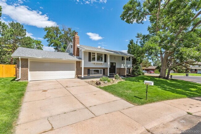 Building Photo - Charming 4-Bed Home