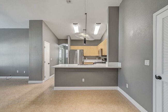 Building Photo - 9333 Leaping Deer Pl