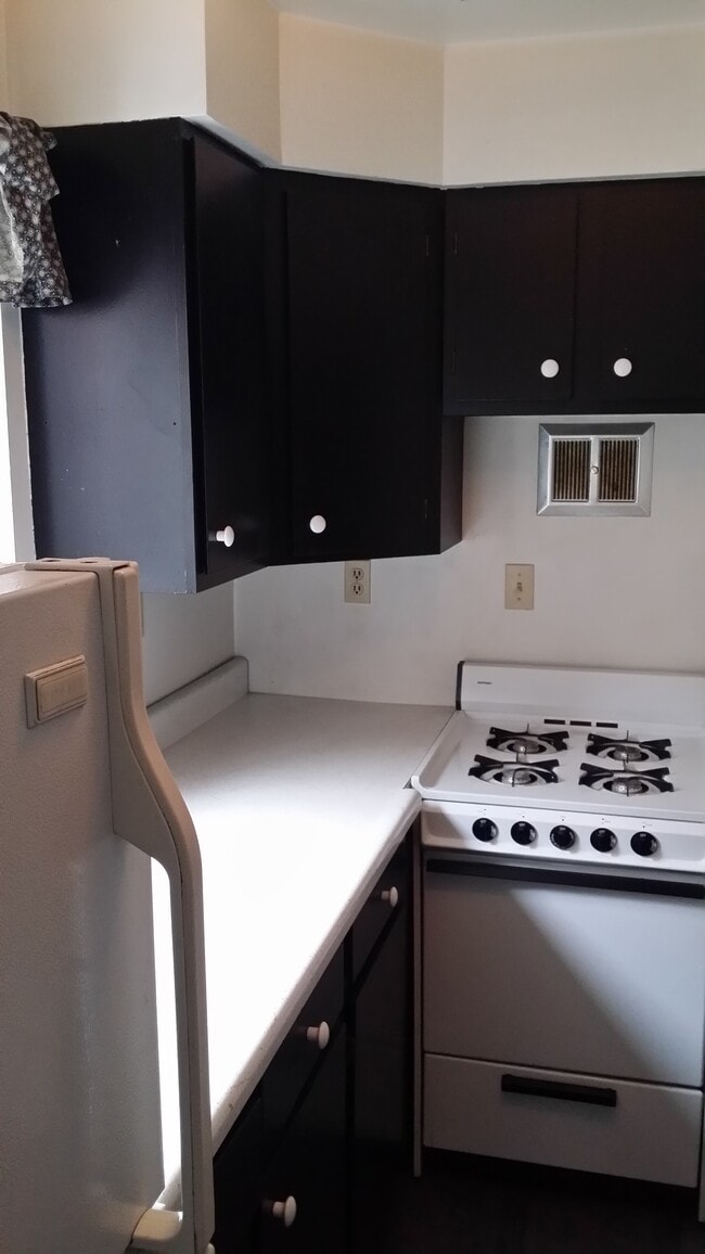 Building Photo - 3110 Niagara St