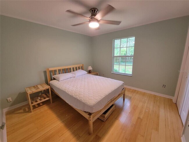 Building Photo - 2070 SW 42nd Ln