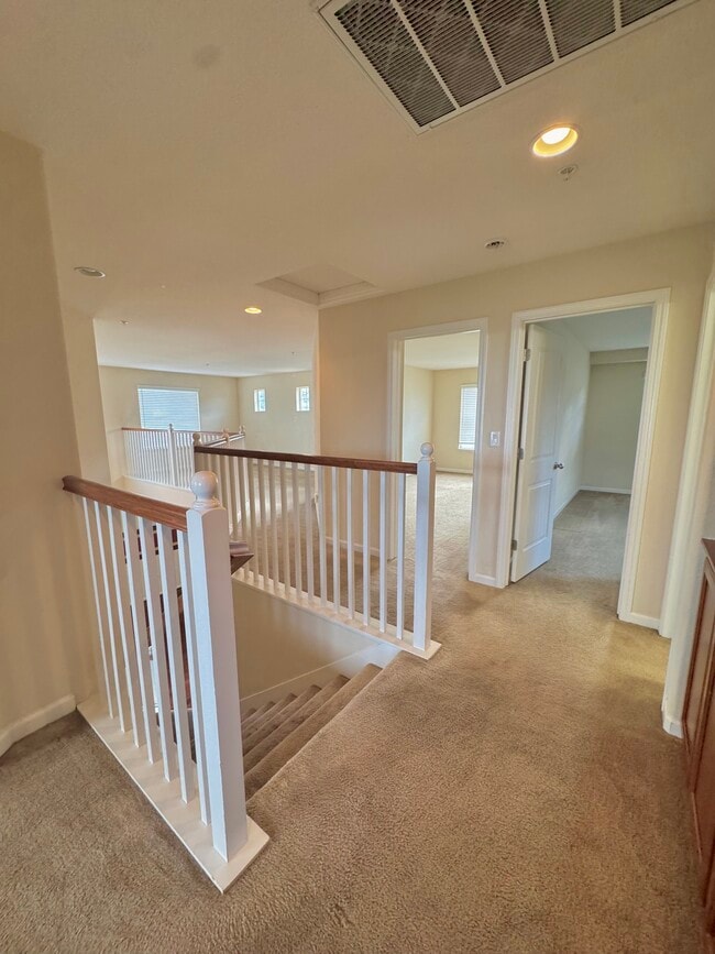 Building Photo - 2581 Tampico Dr