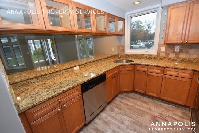Building Photo - 1121 Lake Heron Dr