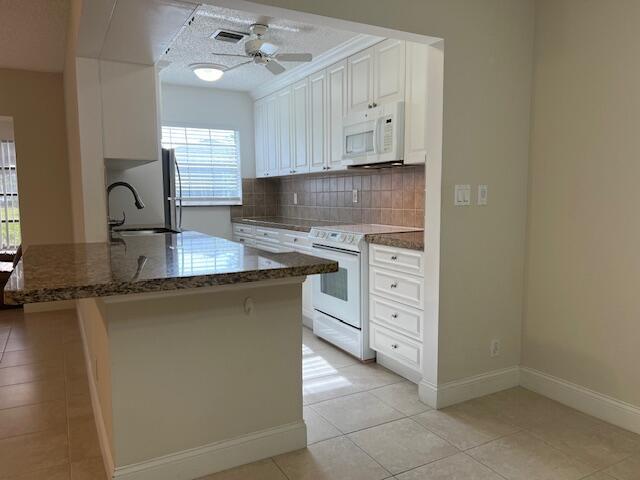Building Photo - 14404 Canalview Dr