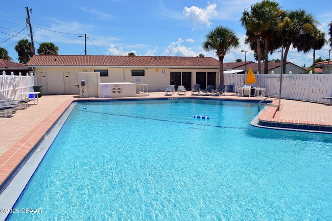 Building Photo - 64 Cardinal Dr