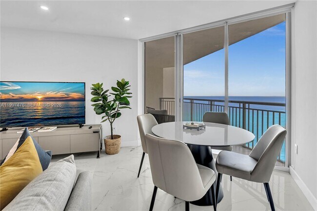 Building Photo - 17375 Collins Ave