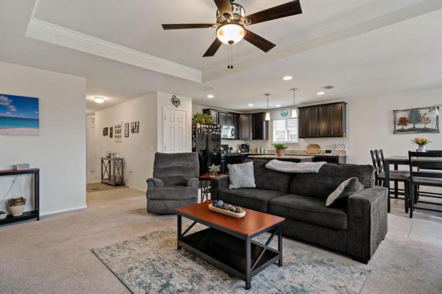 Building Photo - 1413 Vernon Dr