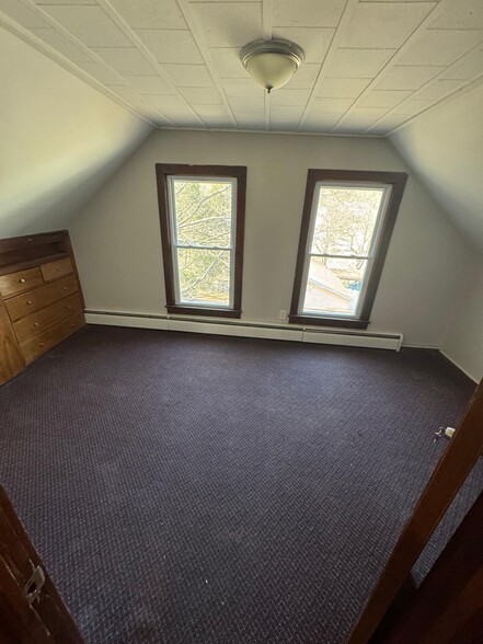 Building Photo - 440 N Main St