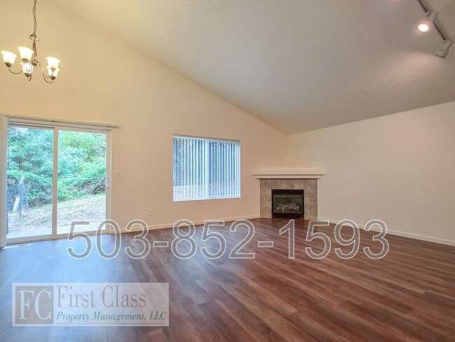 Building Photo - 13250 SW Menlor Ln