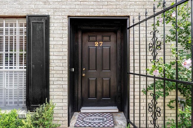 Primary Photo - 1715 Moritz Dr