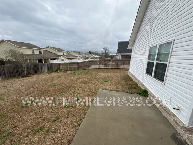 Building Photo - 113 Longleaf Ln