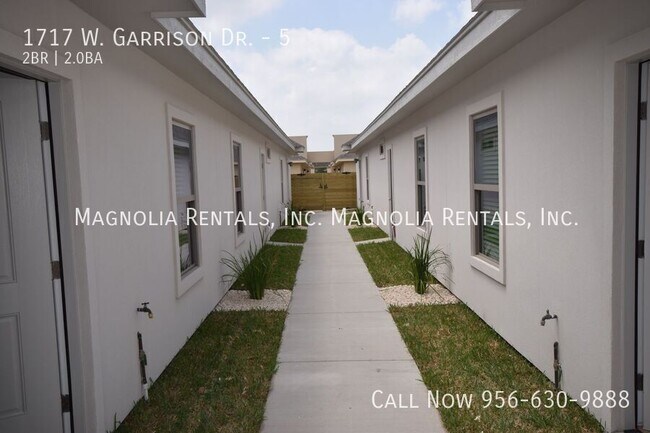 Building Photo - 1717 W Garrison Dr