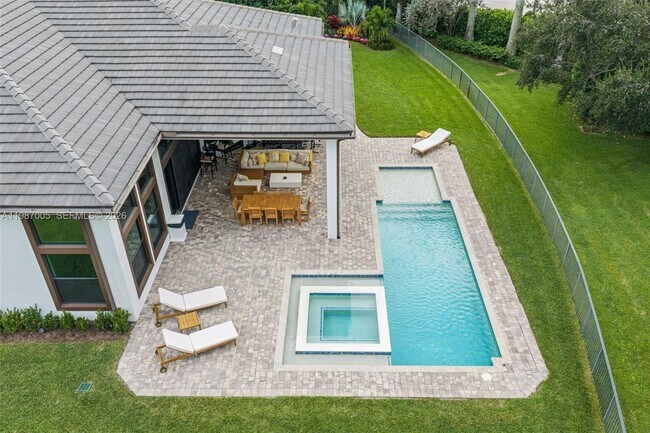 Building Photo - 2751 NW 70th Blvd