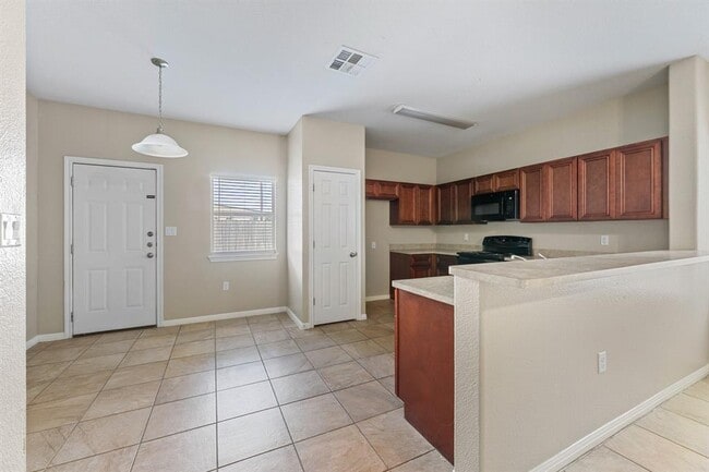 Building Photo - 408 Carl Shipp Dr